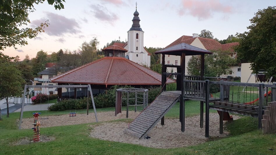 Themen- und Lehrpfad HWW-Wanderroute: St. Lorenzen am Wechsel - Festenburg (RWW) - Touren-Impression #2.2 | © Oststeiermark Tourismus