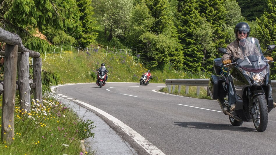 Motor Bike Around the Zirbitzkogel -  Motorrad/ Oldtimer - Touren-Impression #2.1 | © Erlebnisregion Murtal