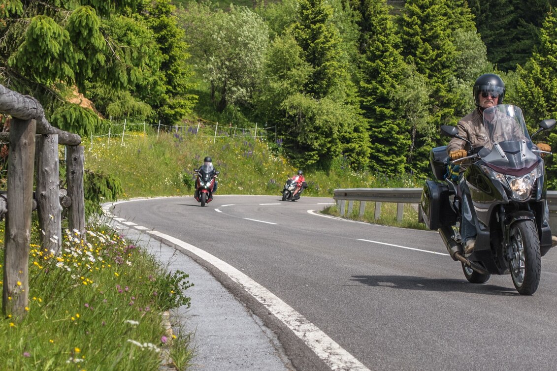 Motor Bike Around the Zirbitzkogel -  Motorrad/ Oldtimer - Touren-Impression #1 | © Erlebnisregion Murtal