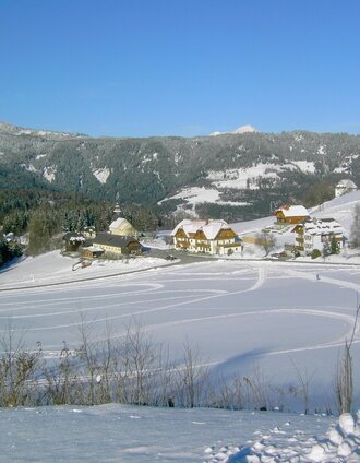 Alpengasthof Moser auf 1160m mit 2 klassischen Loipen und einer traumhaften Aussicht | Alpengasthof Moser | © Tourismusverband Murau