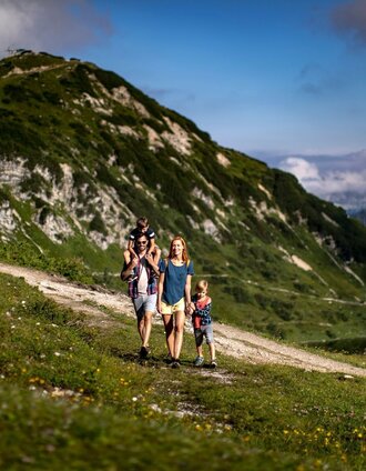 Familie am Großseehang | Tom Lamm | © Ausseerland