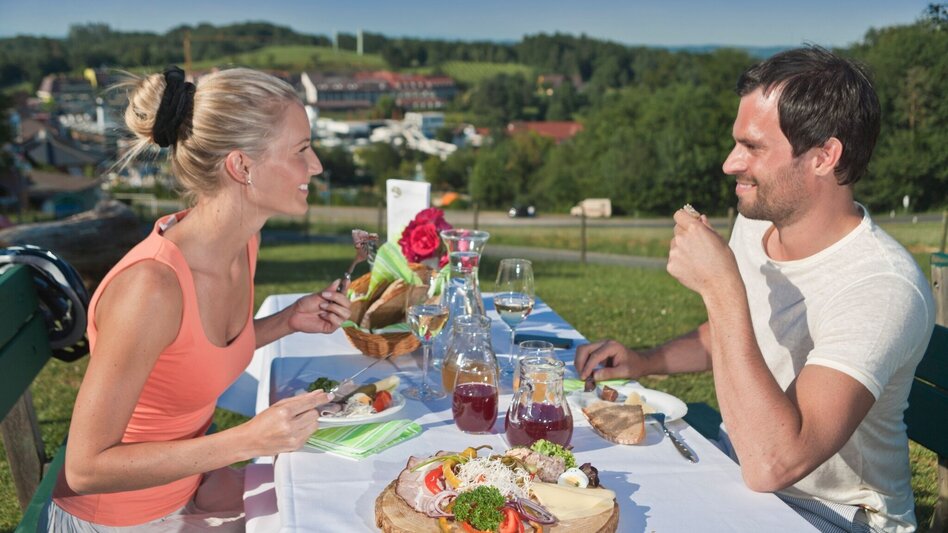 Bike Riding 4 Elemente Tour WASSER 2 im Thermen- & Vulkanland Steiermark - Touren-Impression #2.1 | © (c) Steiermark Tourismus_Leo Himsl