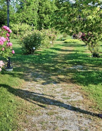 Beim Rosarium | Weges OG | © Thermen- & Vulkanland