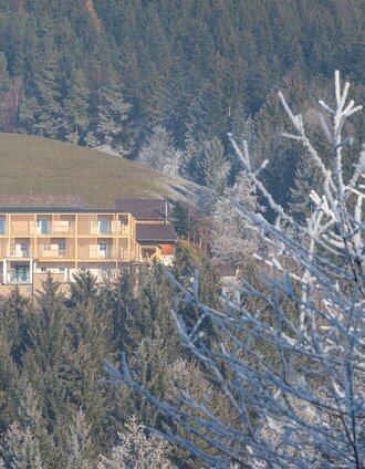 Waldhof Muhr mit Raureif | Helmut Schweighofer | © Oststeiermark Tourismus