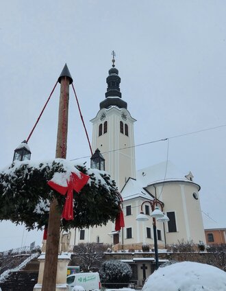 winterlicher Hauptplatz St. Ruprecht an der Raab | Nina Ressel | © Oststeiermark Tourismus