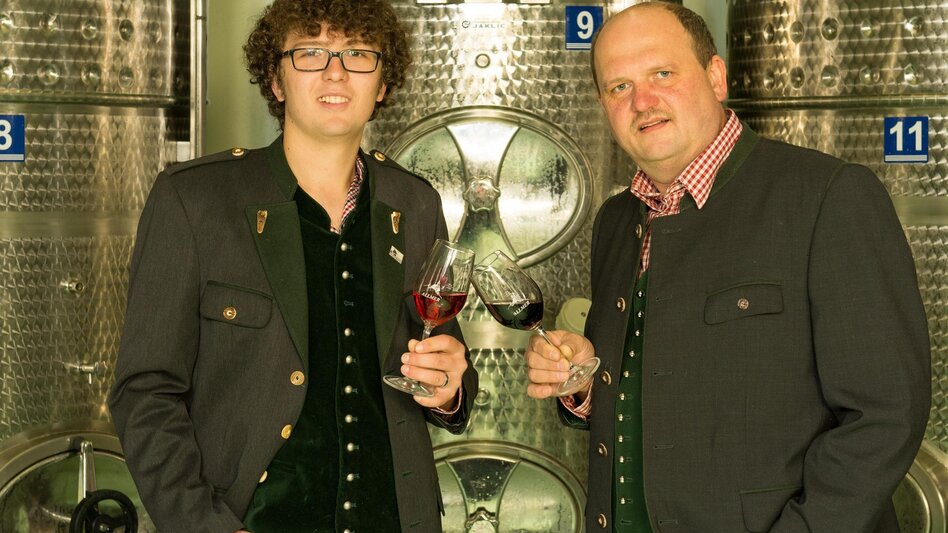 Wanderung Wanderweg zum Weinhof Allmer, RETTER Pöllauberg - Touren-Impression #2.7 | © Buschenschank Allmer