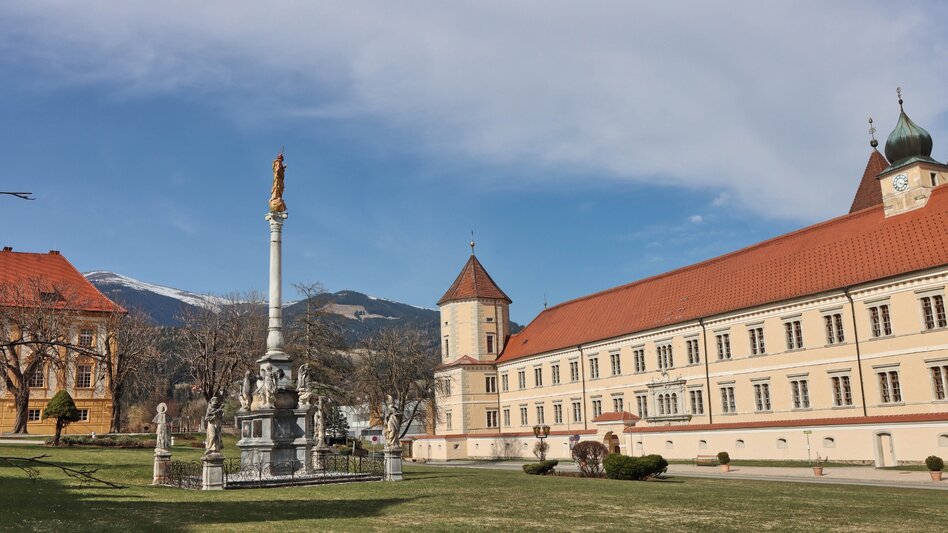 Wanderung Tremmelberg "Turm im Gebirge" über Kalvarienkirche - Touren-Impression #2.3 | © Weges OG