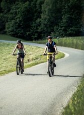 Unterwegs im Grünen | © TVB Südsteiermark/Maximilian Gotthard | KRE.WE – Kreativwerkstatt Maximilian Gotthard | © TVB Südsteiermark/Maximilian Gotthard