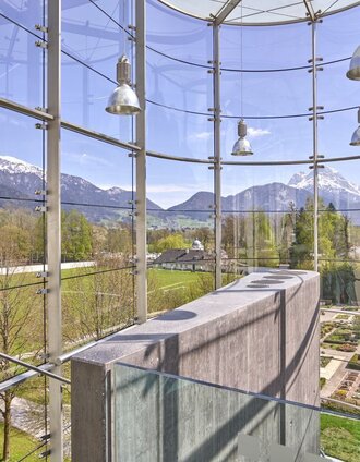 Gläserne Treppe mit Blick zum Kräutergarten | Tourismusverband Gesäuse | © TV Gesäuse