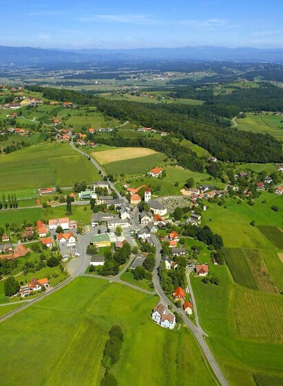 Luftaufnahme St. Nikolai i. S. | © Südsteiermark | Marktgem. St. Nikolai i. S. (J. Grasch/Hans-J. Karrenbrock/G. Schodl) | © Südsteiermark