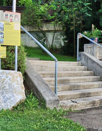 Hinter dem Kurzentrum beginnt unser Wanderweg | Weges OG | © Weges OG