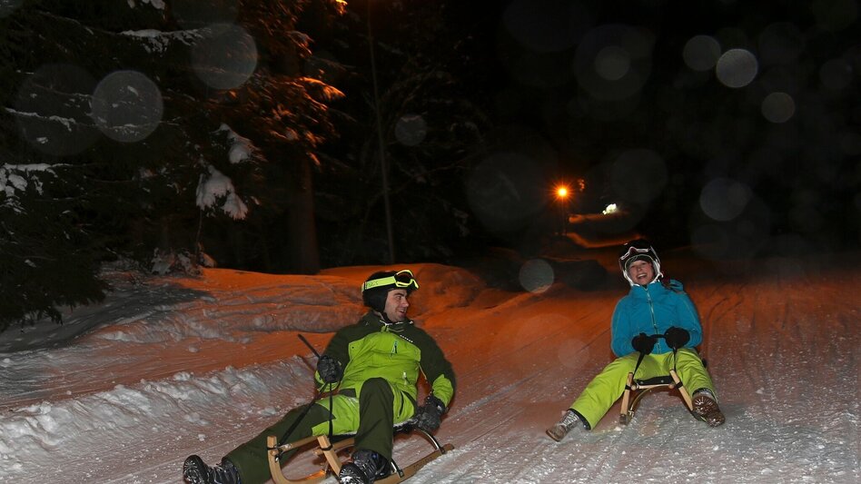 Sledding Sledding fun in the evening at Reiteralm - Touren-Impression #2.2 | © Herbert Raffalt