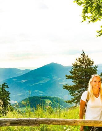 Gipfelsieg am Haneggkogel (c) TV Region Graz-Mias Photoart | Meike Brucher | © Region Graz