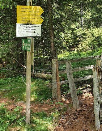 Abzweigung zum Reinischkogel | Meike Brucher | © Region Graz