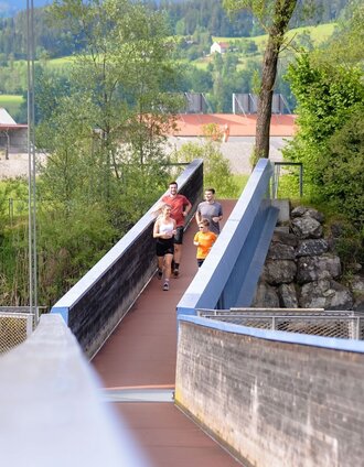 Schwimmende Murbrücke | Manuela Haubmann | © Erlebnisregion Murtal