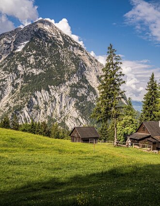 Bei der Schröflhütte mit Blick zum Multereck | Gerhard Pilz | © Erlebnisregion Schladming-Dachstein