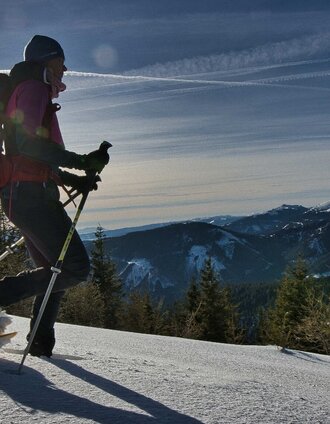 Im Pulverschnee geht´s bergab | Weges OG | © Weges OG