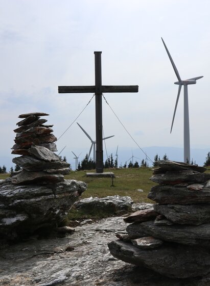 Gipfelkreuz_Steinriegel_Oststeiermark | © WEGES | WEGES | © WEGES