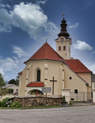 Kirche_Strallegg_Oststeiermark | WEGES | © WEGES