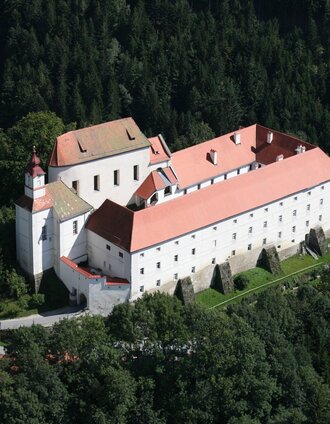 Aerial view of Festenburg Castle in St. Lorenzen am Wechsel in Eastern Styria | Stift Vorau