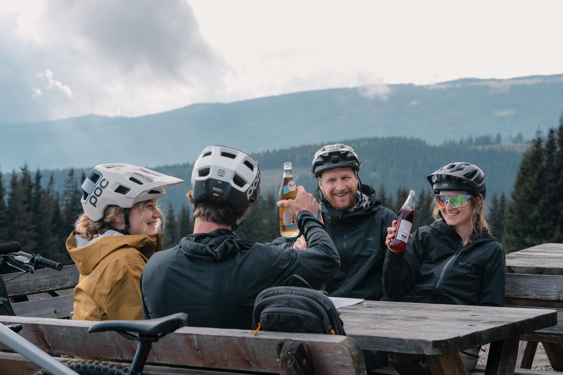 Mountainbike Steirische Wexl Trails - Zubringer St. Lorenzen am Wechsel Richtung Glatzl Trahütten Alm - Touren-Impression #1 | © Verein Tourismusentwicklung Steirischer Wechsel