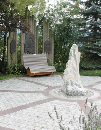 Dorfplatz Mürzhofen | Nadja Roßpaintner | © Siegfried Teubenbacher