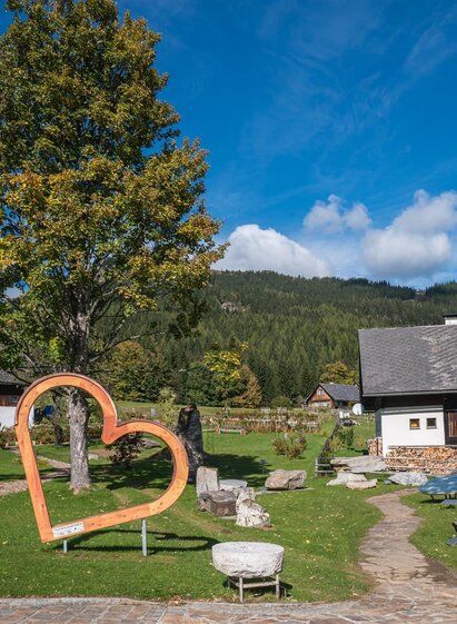 Geopark Glashütten mit Fotoherz | © TV Südsteiermark/Christian Freydl | Christian Freydl | © TV Südsteiermark/Christian Freydl