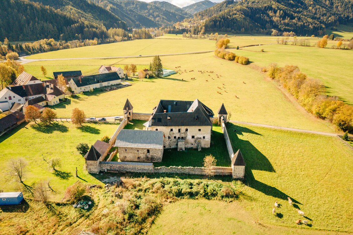 Wanderung Schloss Hanfelden Rundwanderung - Touren-Impression #1 | © Karl Steinegger