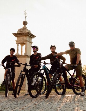 Radfahren_Pöllauberg Kirche_Naturpark Pöllauertal_Hartje KG (27).jpg