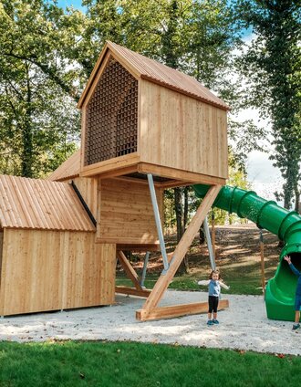 (c)Erlebniswelt-Fuerstenfeld_M-Effekt_Erlebniswelt-Runde_Waldspielplatz-140.jpg | Christoph Tlapak | © ©Stadtmarketing Fürstenfeld/Chrisoph Tlapak