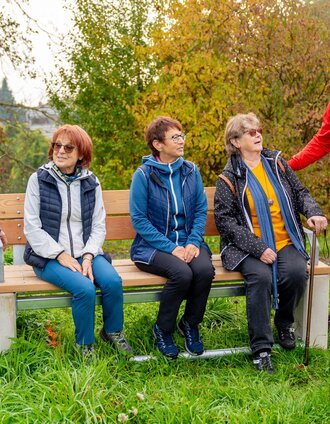 Gemütliche Rastplätze laden ein, die wundervollte Naturlandschaft mitten in der Stadt Feldbach zu genießen. | Stadtgemeinde Feldbach | © Stadtgemeinde Feldbach