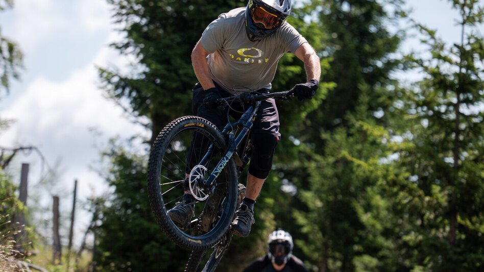 Mountain Biking Achter von Schöcklkreuz bis Johann Waller Hütte - MTB Tour - Touren-Impression #2.9 | © Region Graz