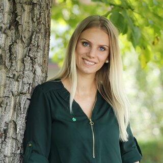 Sarah Valda HK P h qu.JPG