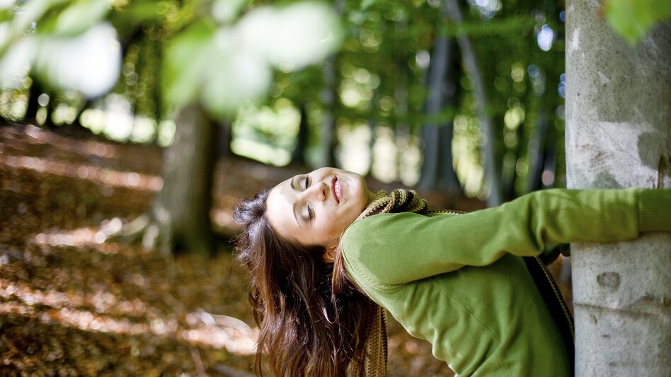Meine Kraftquelle ist der Wald rund um den Ödensee bei Kainisch/Bad Mitterndorf. Die "Grünkraft Steiermark" liefert die dazu passende „Glücksformel fürs eigene Ich“. Hier kann man wieder zu sich selbst finden und Kraft tanken. - Michaela Mörth | © STG | Tom Lamm