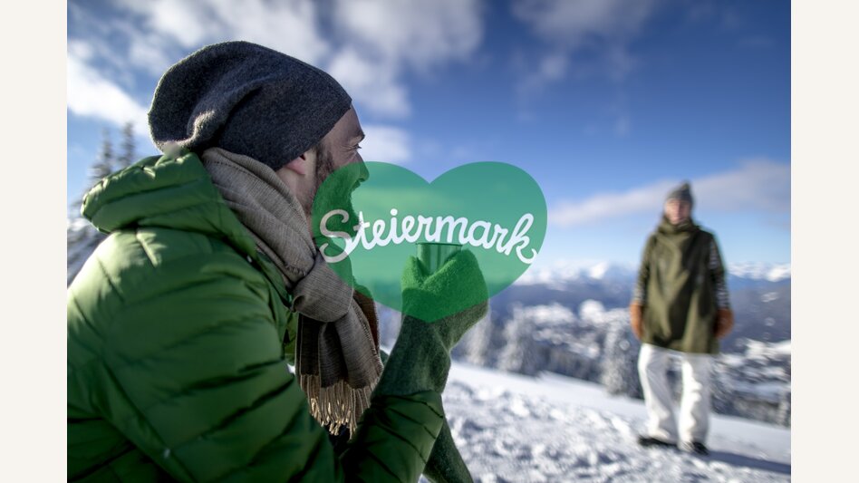 Aufwärmen beim Spazierengehen auf der Frauenalpe | © STG | Tom Lamm
