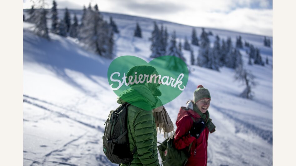 Schneeschuhwandern auf der Frauenalpe | © STG | Tom Lamm