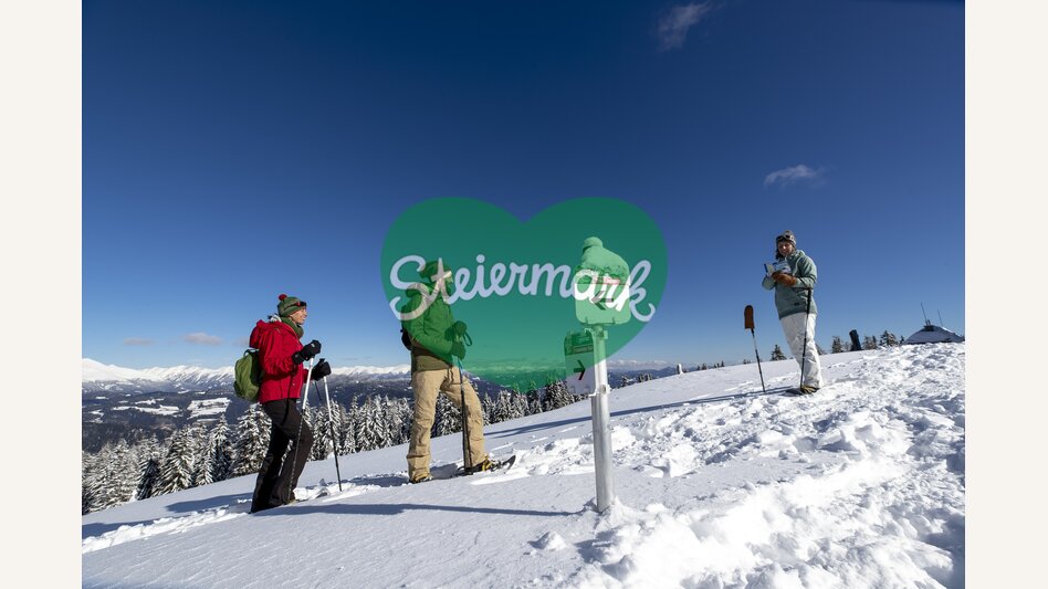 Schneeschuhwandern auf der Frauenalpe | © STG | Tom Lamm