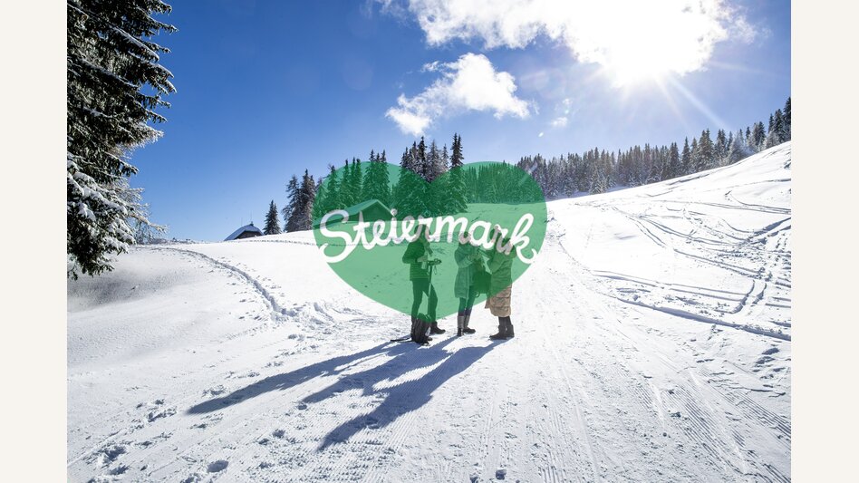 Aufwärmen und Stärken beim Spazierengehen auf der Frauenalpe | © STG | Tom Lamm