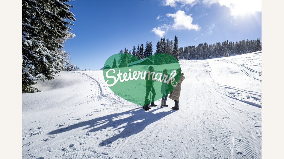 Aufwärmen und Stärken beim Spazierengehen auf der Frauenalpe | © STG | Tom Lamm