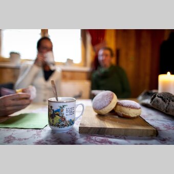 In der Murauer Hütte auf der Frauenalpe | © STG | Tom Lamm