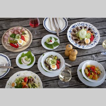 Aufgetischt: die Buschenschankjause | © STG | Tom Lamm