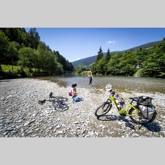 Abkühlung am Murradweg bei St. Ruprecht ob Murau | © STG | Tom Lamm