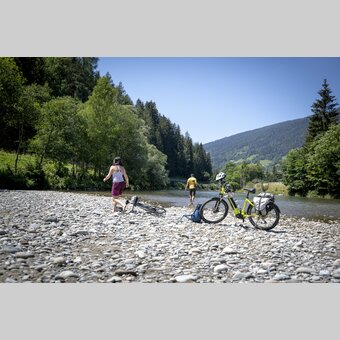 Abkühlung am Murradweg bei St. Ruprecht ob Murau | © STG | Tom Lamm
