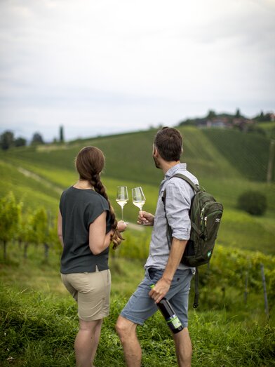Enjoyable break in the middle of the South Styrian vineyards | © Steiermark Tourismus | Tom Lamm