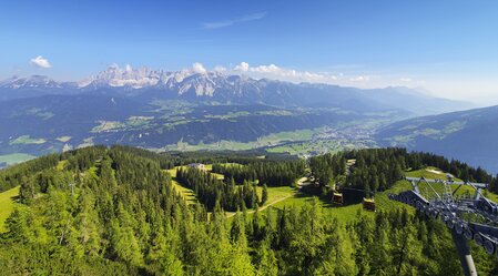 Hochwurzen Gipfelbahn mit Blick auf den Dachstein | © STG | Günther Steininger