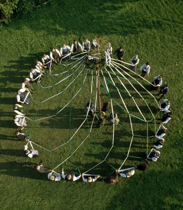 Maibaumaufstellen, Oststeiermark | © Steiermark Tourismus | Atelier Jungwirth, Christian Jungwirth