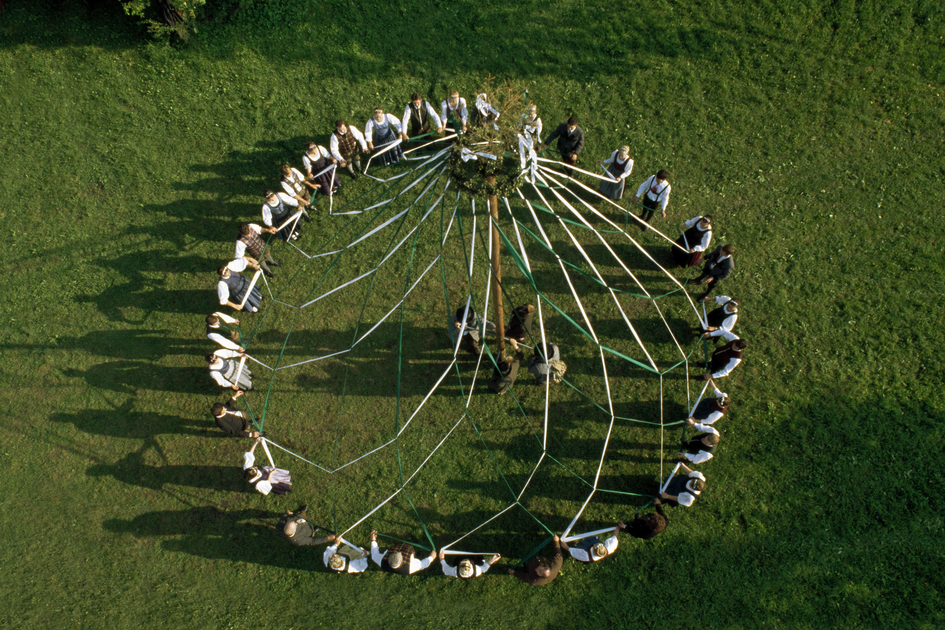 Maibaumaufstellen, Oststeiermark | © Steiermark Tourismus | Atelier Jungwirth, Christian Jungwirth