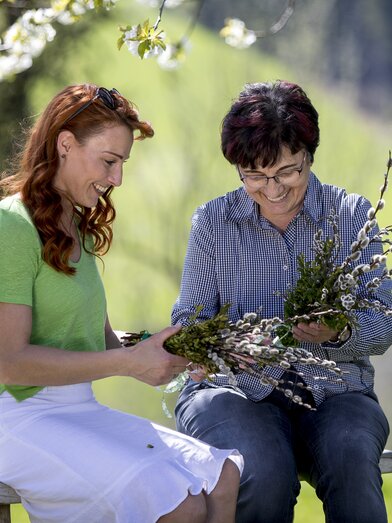 Palmbuschen binden für den Palmsonntag, Zehenthof in Semriach | © STG | Tom Lamm