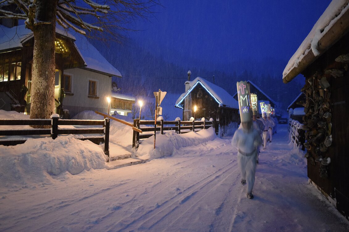 Glöcklerlauf einer Jugendgruppe in Hinterwildalpen | © STG | Gery Wolf