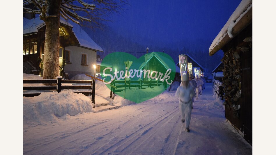 Glöcklerlauf einer Jugendgruppe in Hinterwildalpen | © STG | Gery Wolf